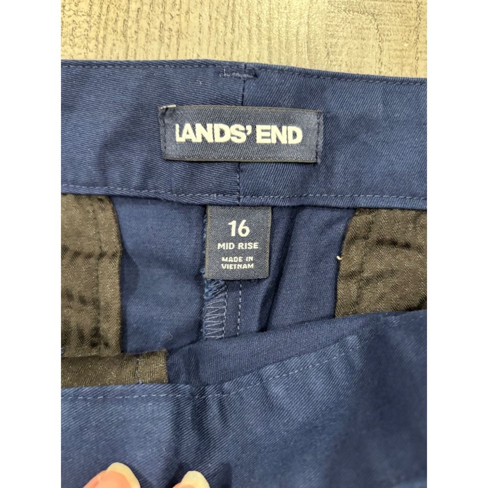 Lands End Womens Navy Blue Mid Rise Chino Shorts Size 16 Stretch Cotton Twill